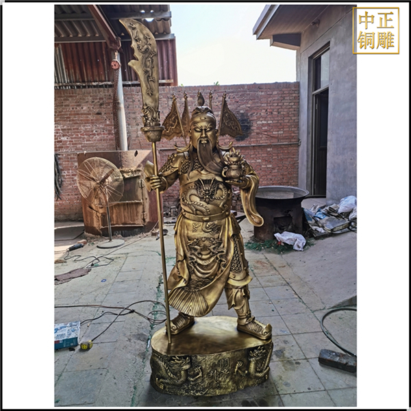 1.8米立刀銅關(guān)公像.jpg 1.8米立刀銅關(guān)公像.jpg